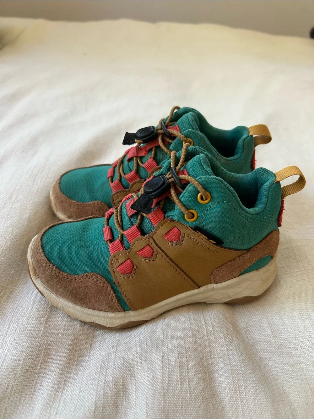 Teva Big Kids Canyonview Mid RP Waterproof Hiking Shoe